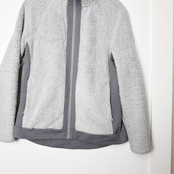 The North Face Jacket Women's Gray Teddy Fleece Deep Pile Sweatshirt sz M - Picture 2 of 9
